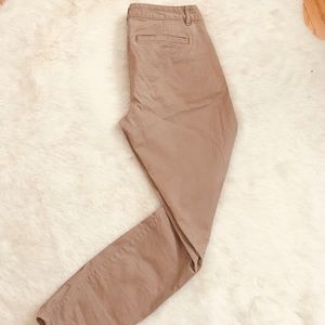 Gap khakis